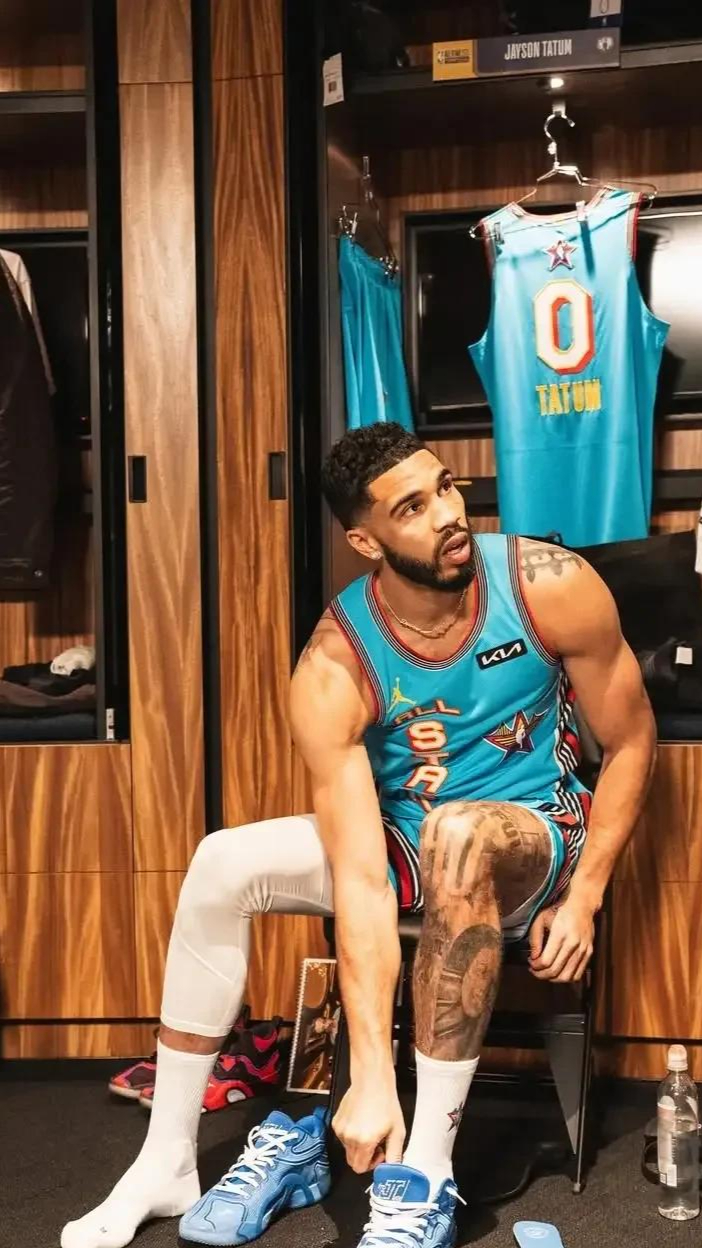 雷速体育-关于塔图姆爆冷击败独行侠，高光表现引爆全场！的信息